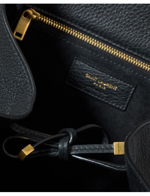 LE 5 À 7 SMALL BEA en cuir grainé