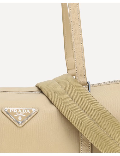 Sac à épaule Prada en tissu et cuir beige camel – Élégance intemporelle